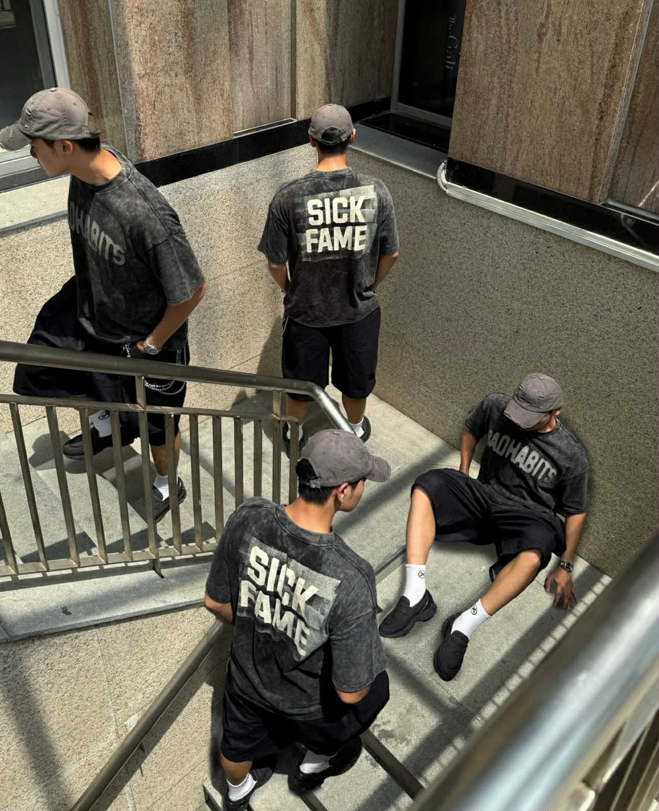 SICK FAME TEE - BAD HABITS