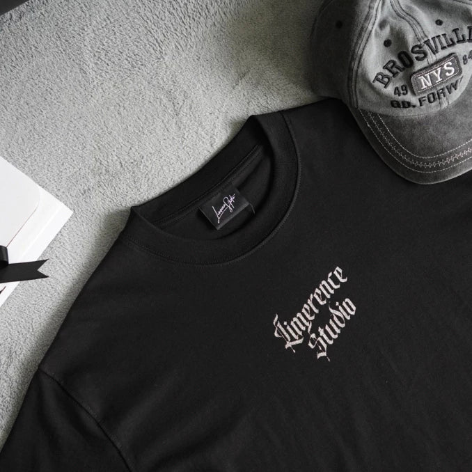 LIMERENCE Slay Logo in kim tuyến