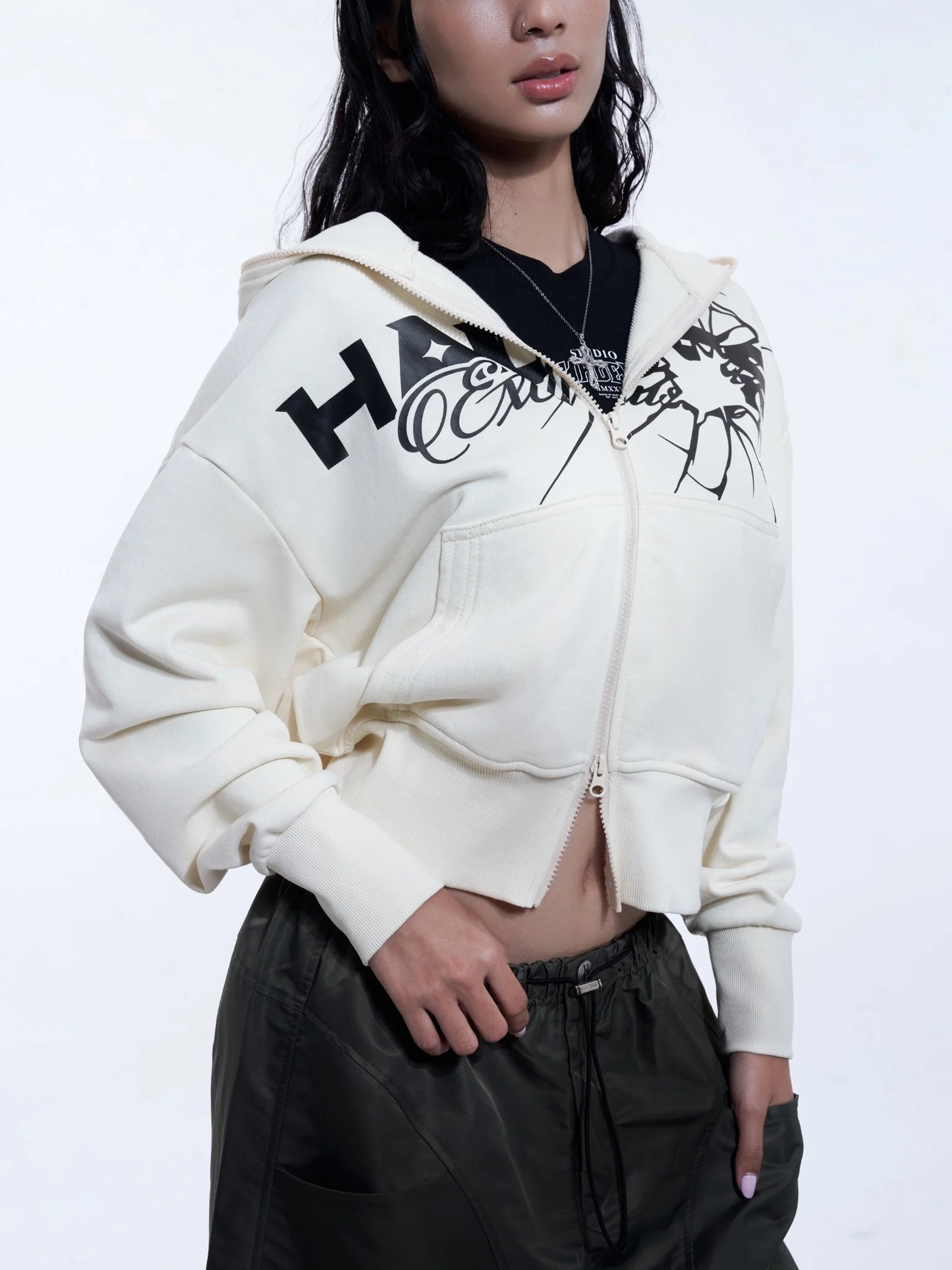 SERAPHIC PEARLS ZIP HOODIE